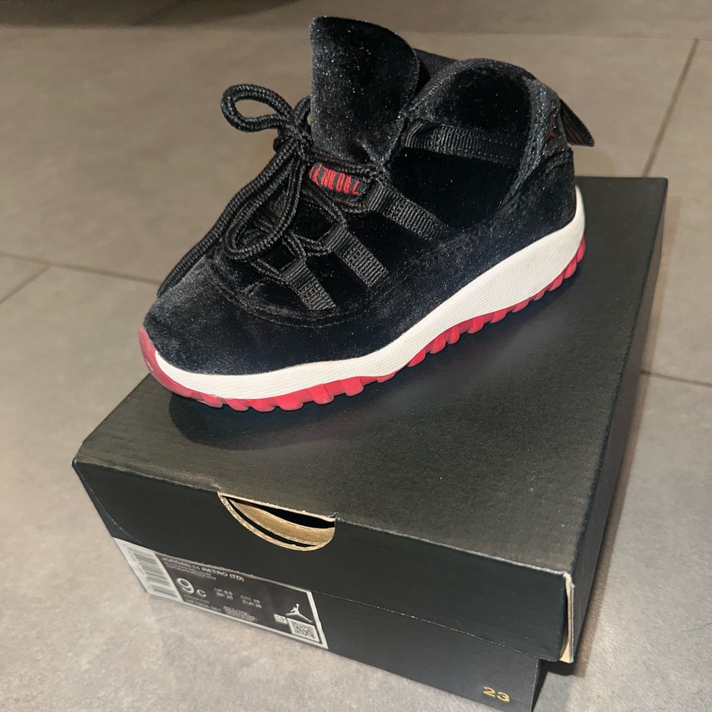 Jordan 11 Retro Velvet (TD)